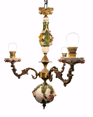 Elegante lampadario vintage stile Capodimonte