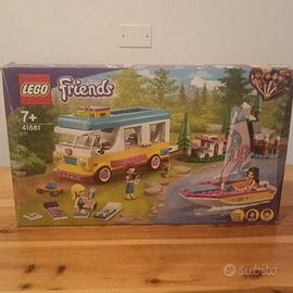 41681 Lego Friends Camper Van nel bosco 