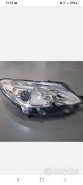 faro peugeot 2008