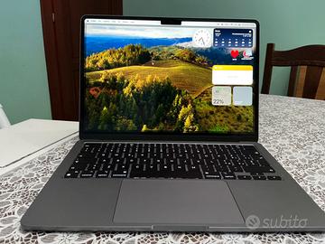 Macbook air da 13’’ con chip apple M2