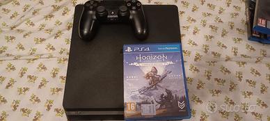 PS4 slim con 4 giochi