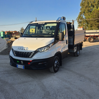 Iveco daily 35c16 con gru