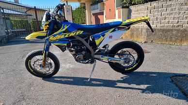 valenti sm 125 4 tempi motard