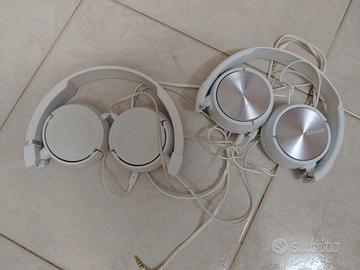 Set di 6 cuffie - 1 JBL, 2 Sony e 3 videocall