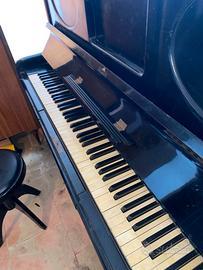 Pianoforte Zari – da restaurare, €400 trattabili