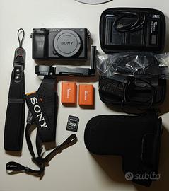 Sony A6400 APS-C 4K Batterie + Accessori