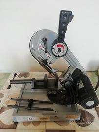 Segatrice a nastro Fervi