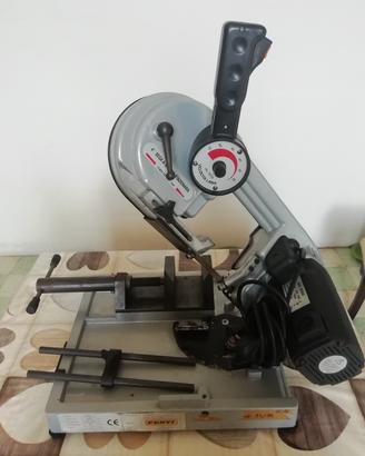 Segatrice a nastro Fervi