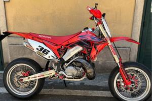 Honda cr  250 2t