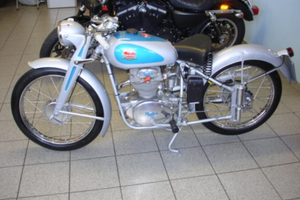 Mondial 125 parallelogramma