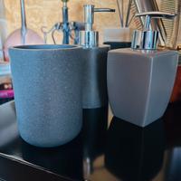 Set completo bagno in resina grigia
