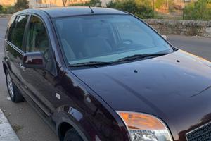 Ford Fusion 2010