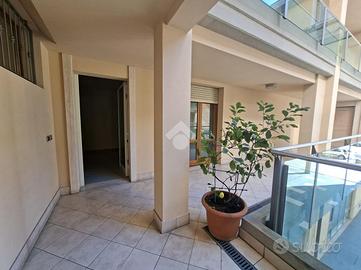 UFFICIO A MONTECATINI-TERME