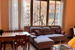 Via Broseta con cucina separata