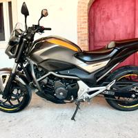 Honda NC 700 S - tagliando revisione - pat. A2