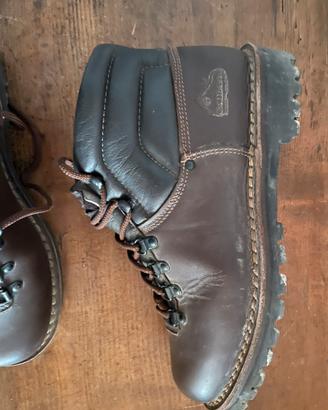 Scarpe gaibana  in cuoio