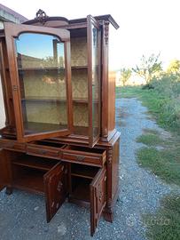 vetrina in legno 