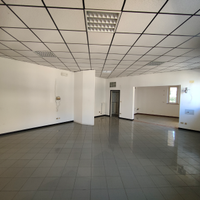 Locale commerciale - castel di lama