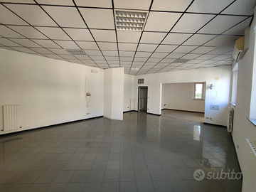 Locale commerciale - castel di lama