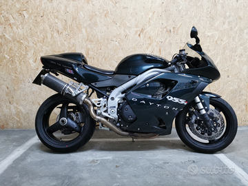 Triumph Daytona 955i Centenary Edition
