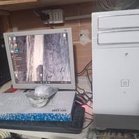 PC08 Asrock N68C-S + Monitor LG Flatron 17" LCD