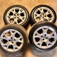 Cerchi e gomme Alfa Romeo Mito da 16"