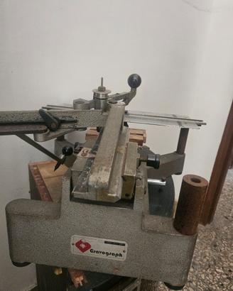 Gravograph IM 3 + 2 cassette caratteri ottone