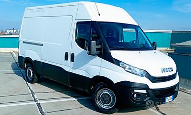 Iveco Daily Passo Medio tetto Alto 