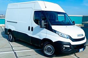 Iveco Daily Passo Medio tetto Alto 