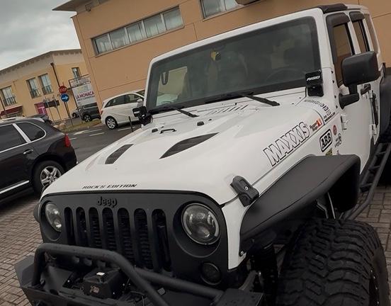 Jeep Wrangler jku 2.8 crd automatica