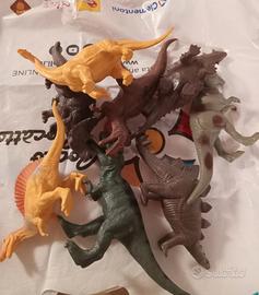 4 set animali in plastica (32 pezzi)