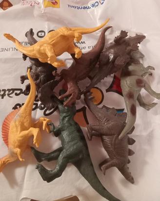 4 set animali in plastica (32 pezzi)