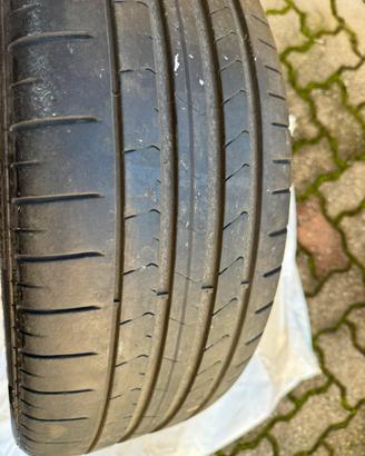 4 gomme 225/40/19 pirelli pzero estive