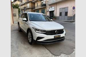 VOLKSWAGEN Tiguan 2.0 TDI 150CV SCR DSG Life NUOVI