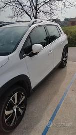 Peugeot 2008 120CV allure