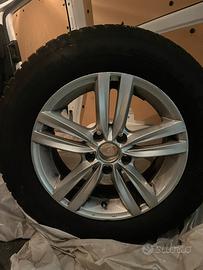 215/65 R16 Cerchi in Lega e Pneumatici