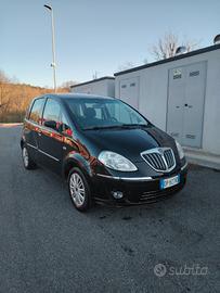 Lancia musa con soli 28.000km 