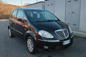 Lancia musa con soli 28.000km 