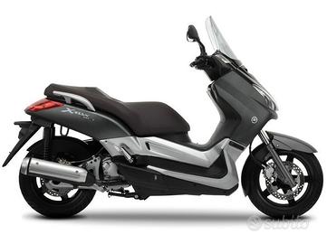 YAMAHA X MAX 250 ricambi vari