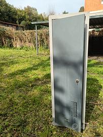 armadietto metallico