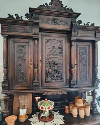 Credenza a due corpi
