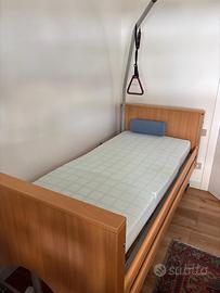Letto ortopedico con materasso e sollevatore