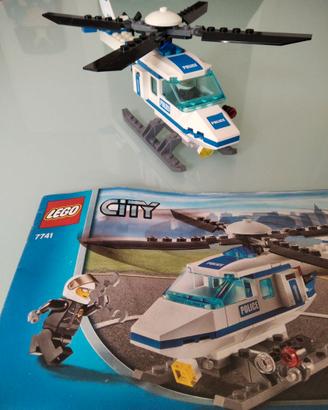 Set lego city 7741 completo con figure e istruzion