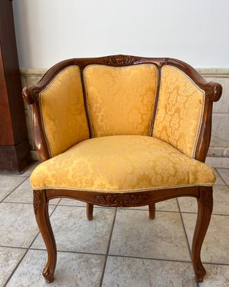 poltroncina / sedia a pozzetto stile classico
