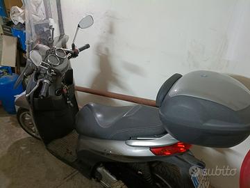 Piaggio Carnaby 300