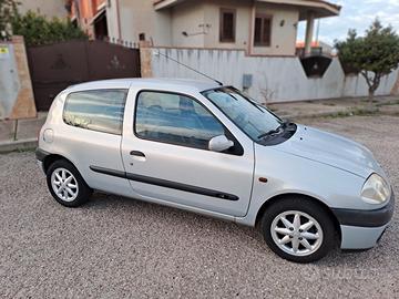 Clio 2 serie 1.2 benzina 