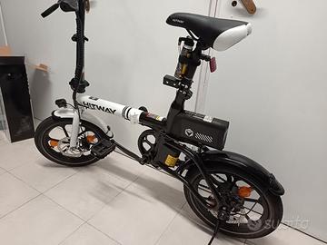 bici elettrica assistita pieghevole HITWAY 