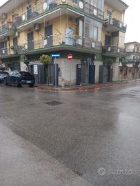 Locale Commerciale ad Angolo