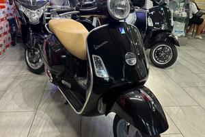 Piaggio Vespa 300 GTS tenuta in maniera eccellente