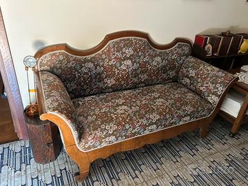 Set due poltrone e divanetto vintage piu due sedie